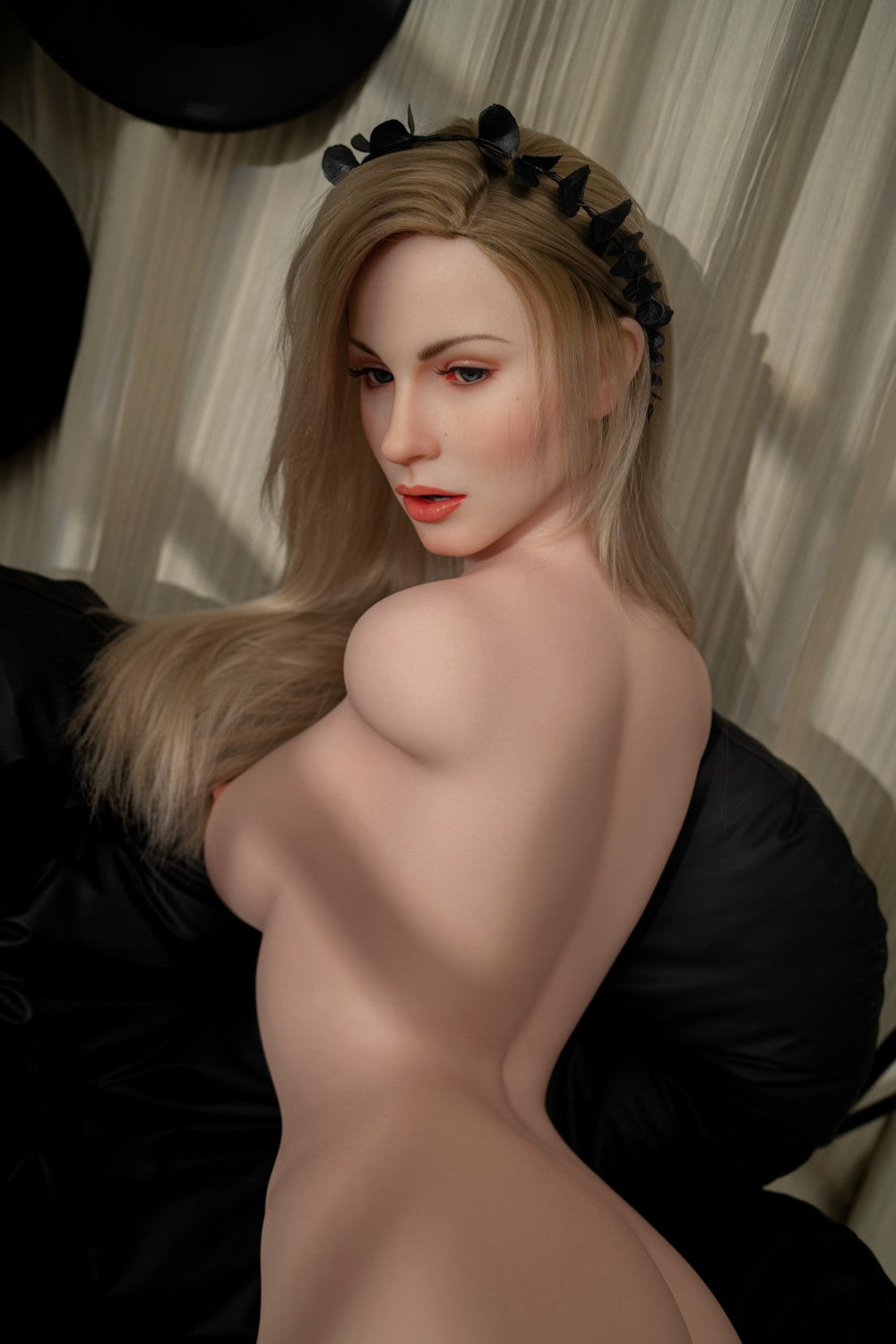 Sabrina Torse poupée sexuelle (Zelex 117 cm (E-Kupa ZXE203-W1 SLE Silicone)