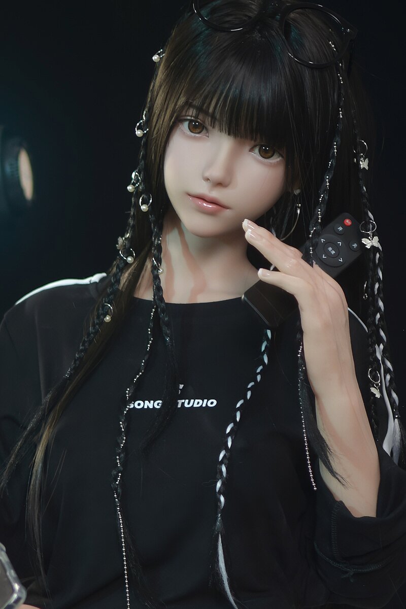 Xiaolu poupée sexuelle (FUDoll 150 cm bonnet B en silicone)