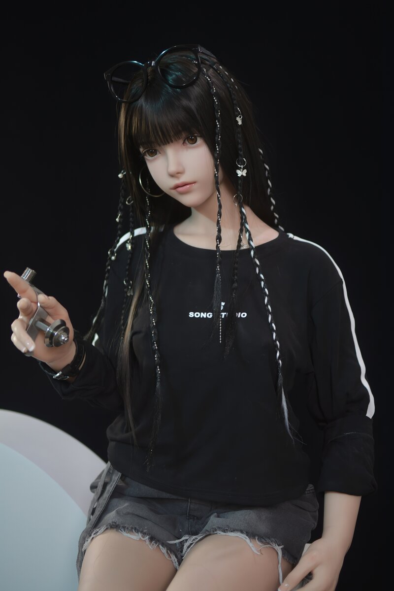 Xiaolu poupée sexuelle (FUDoll 150 cm bonnet B en silicone)