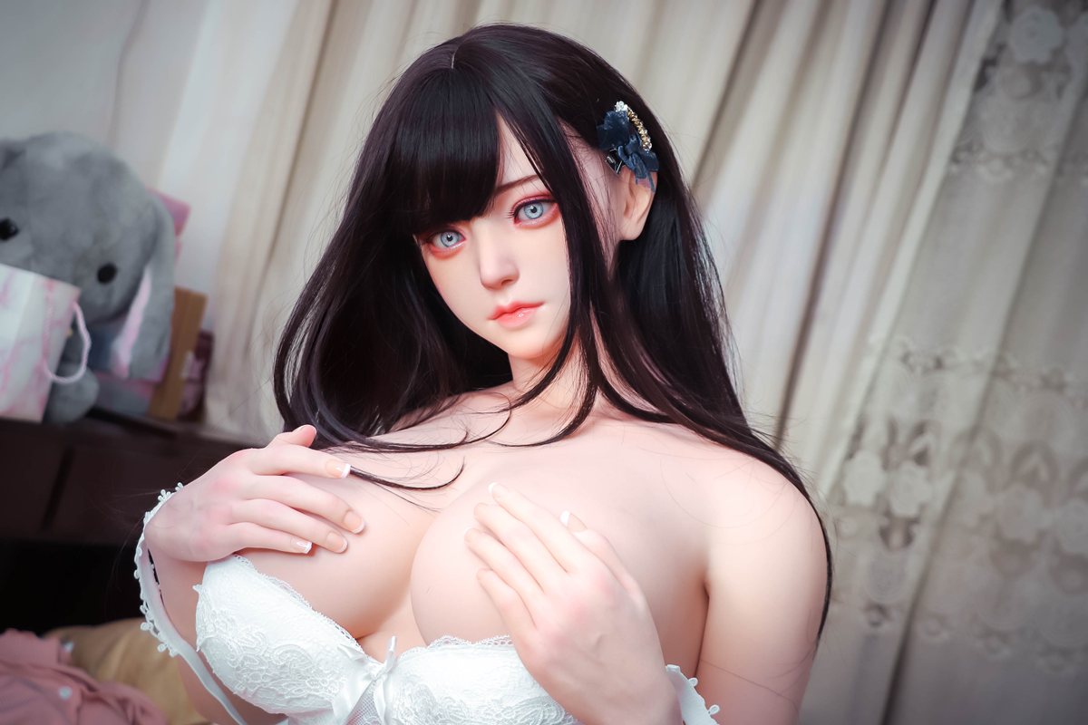 Lucie poupée sexuelle (FUDoll 163cm Bonnet F #J002 Silicone)