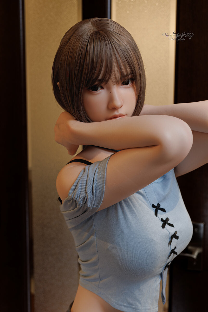 Aïcha poupée sexuelle (FUDoll 161 cm (coupe D en silicone)