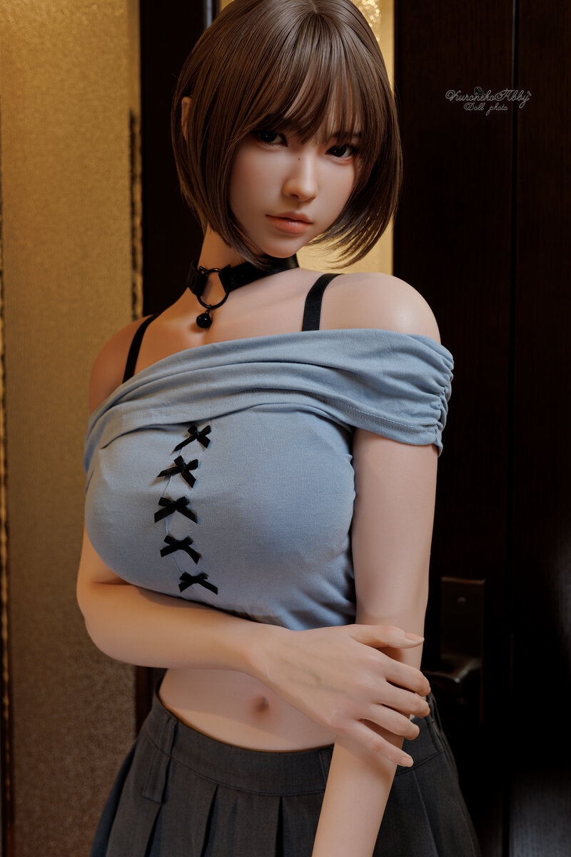 Aïcha poupée sexuelle (FUDoll 161 cm (coupe D en silicone)