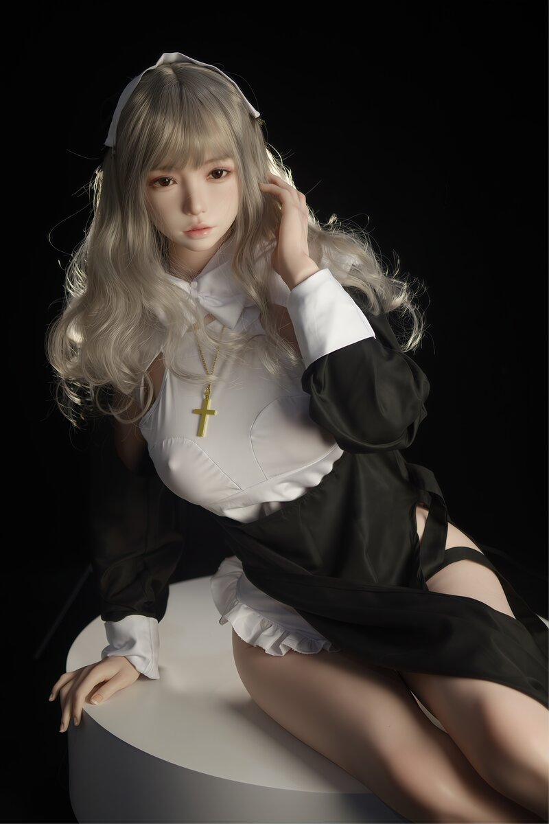 Naiaï poupée sexuelle (FUDoll 169 cm (coupe D en silicone)