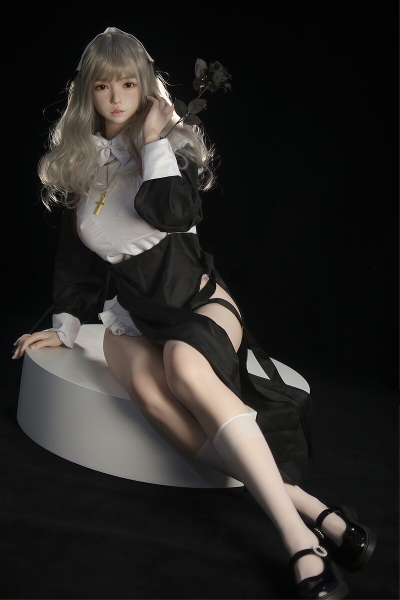 Naiaï poupée sexuelle (FUDoll 169 cm (coupe D en silicone)