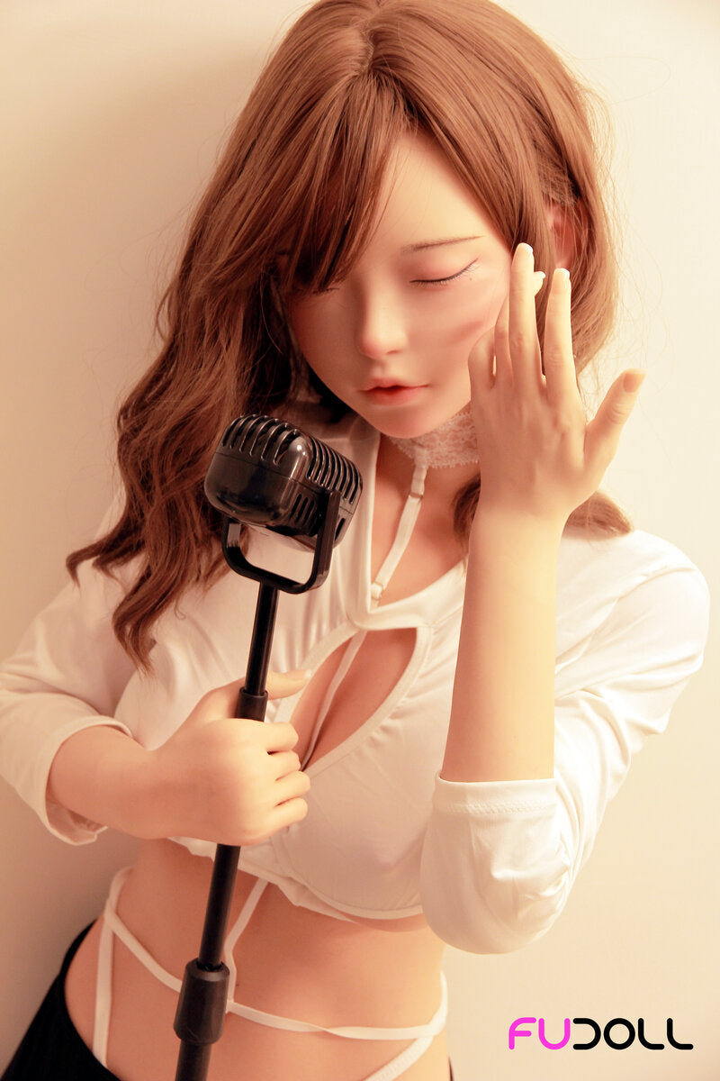 Ex-poupée Huannai (FUDoll 148 cm (coupe D en silicone)