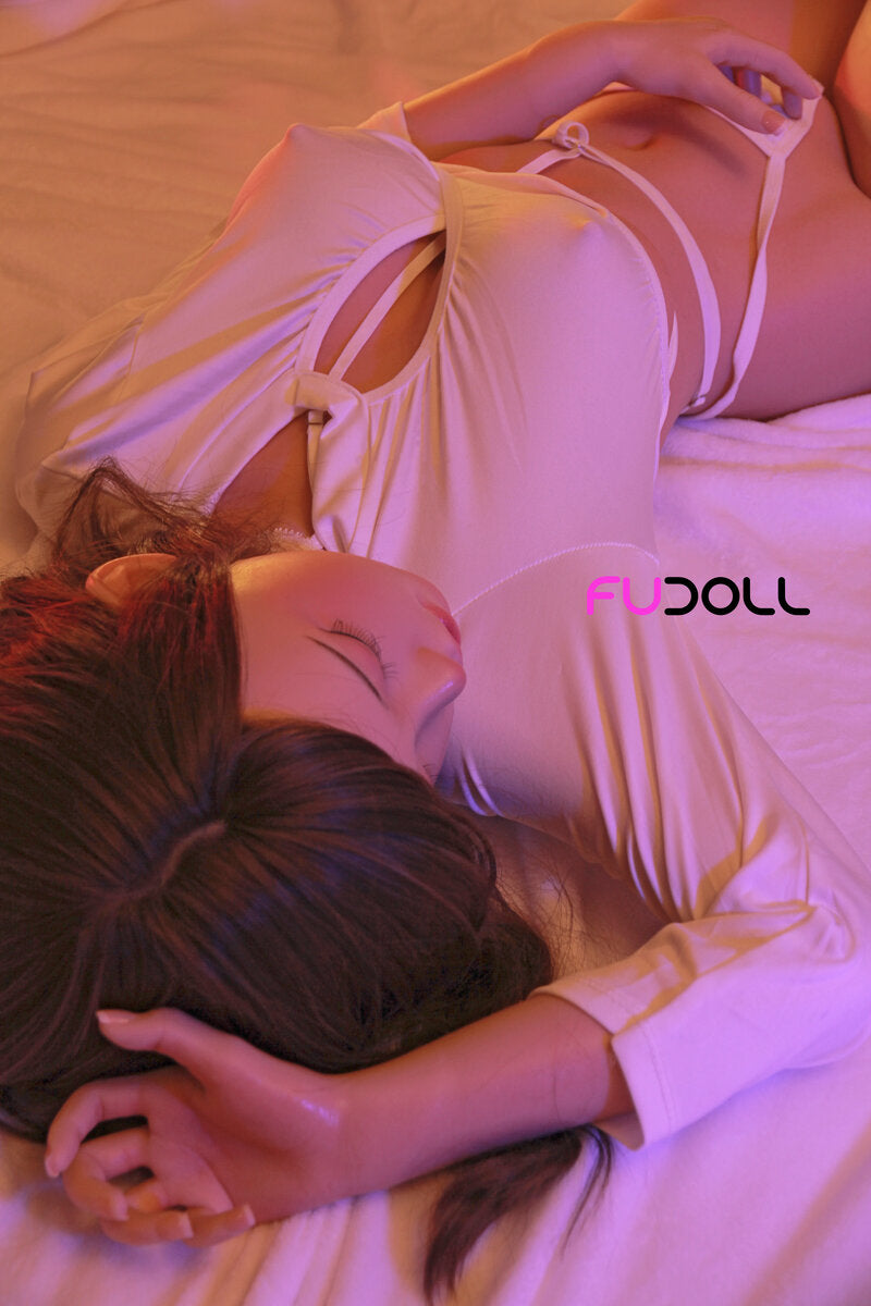 Ex-poupée Huannai (FUDoll 148 cm (coupe D en silicone)