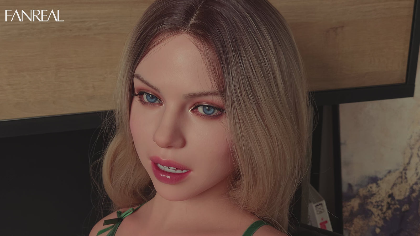 Torse de Carlee poupée sexuelle (FanReal Doll Bonnet F de 111 cm RST silicone)