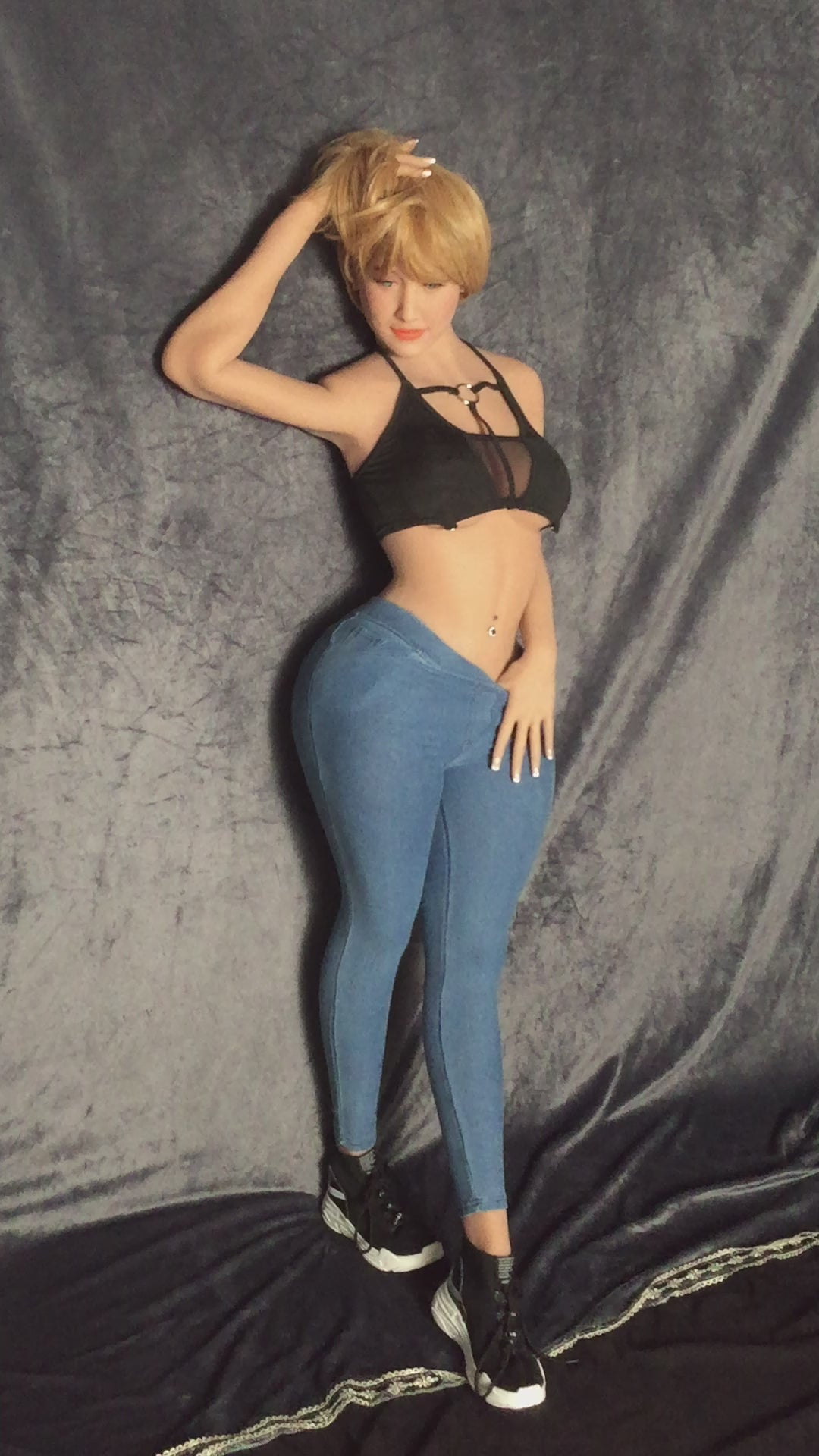 Rébecca poupée sexuelle (Jarliet 157 cm bonnet C TPE)