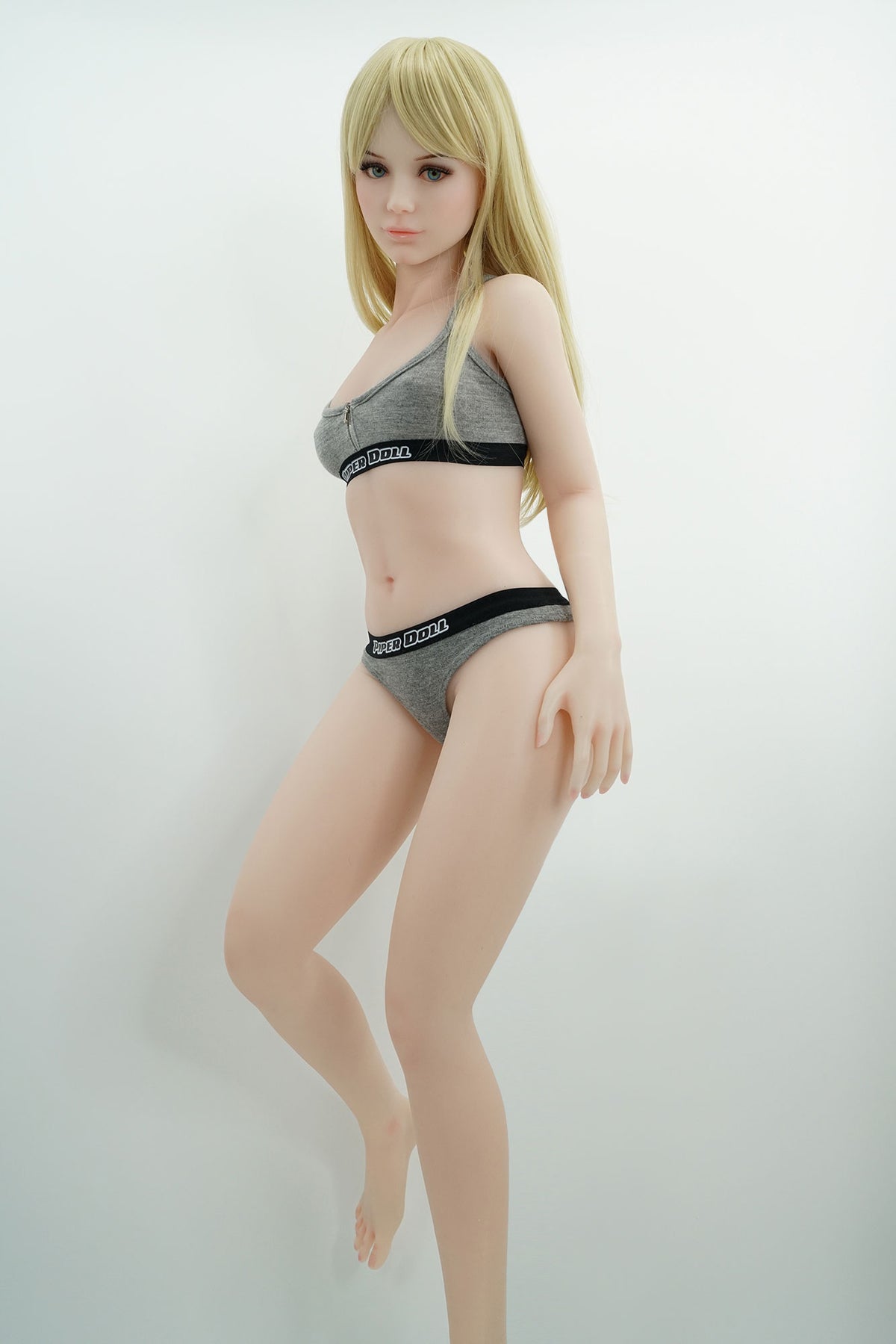 Elsa poupée sexuelle (Piper Doll 100 cm bonnet B en silicone)