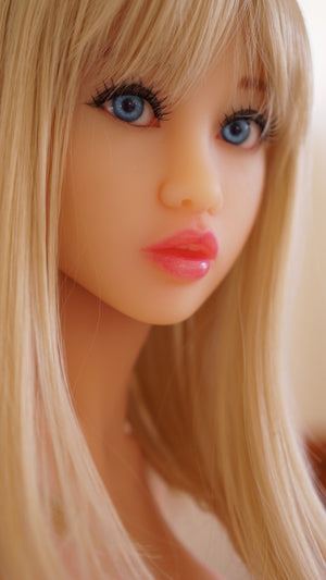 Bella (Doll Forever 135 cm d-kupa tpe)