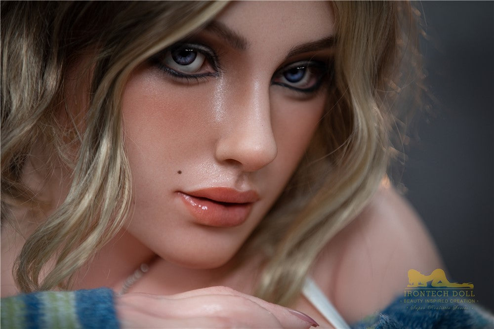 Lotta poupée sexuelle (Irontech Doll 152 cm (Coupe A S17 Silicone)