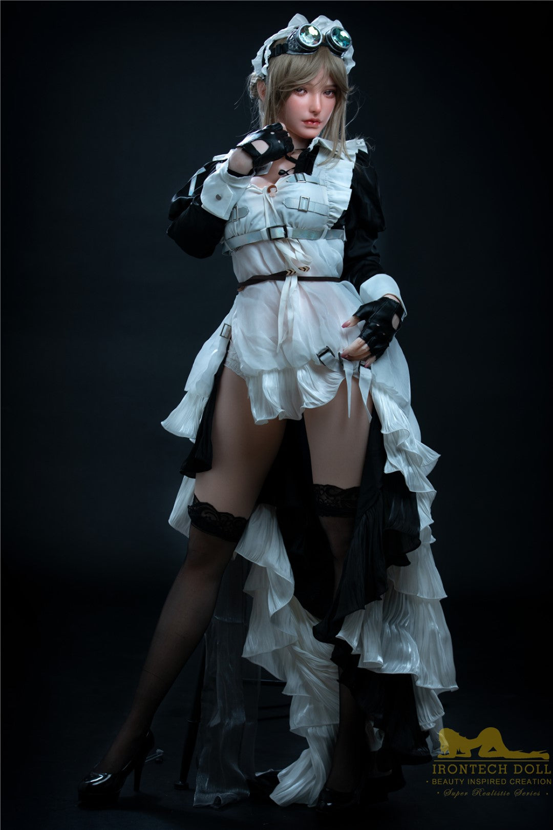 Cynthia poupée sexuelle (Irontech Doll 165 cm F-Cup S15 Silicone)