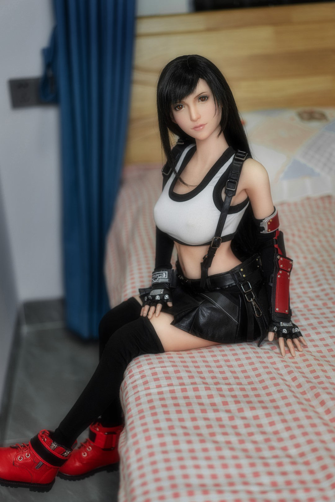 Tifa Mini poupée sexuelle (Game Lady 100 cm e-top n ° 03 Silicone)